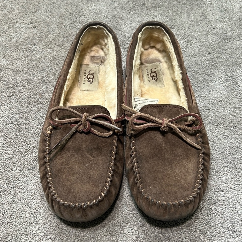 Ugg Dakota Moccasin Slippers Sherpa Lined Brown Size 8